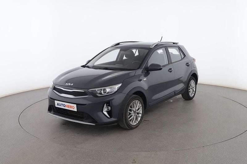 Gris Usado 2022 Kia Stonic Plus SUV | 15.799 € (Precio justo) - Imagen 1/3