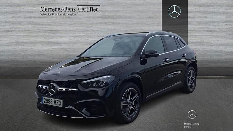Usado Mercedes GLA250 AMG line 218 CV (160 kW) 2025 Negro noche SUV