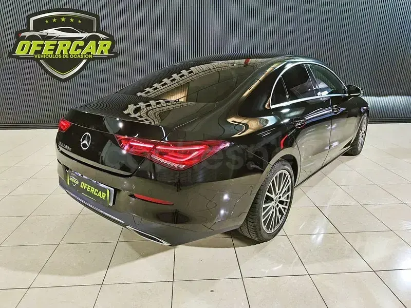 Usado Mercedes CLA200 150 CV (110 kW) 2023 Negro Berlina