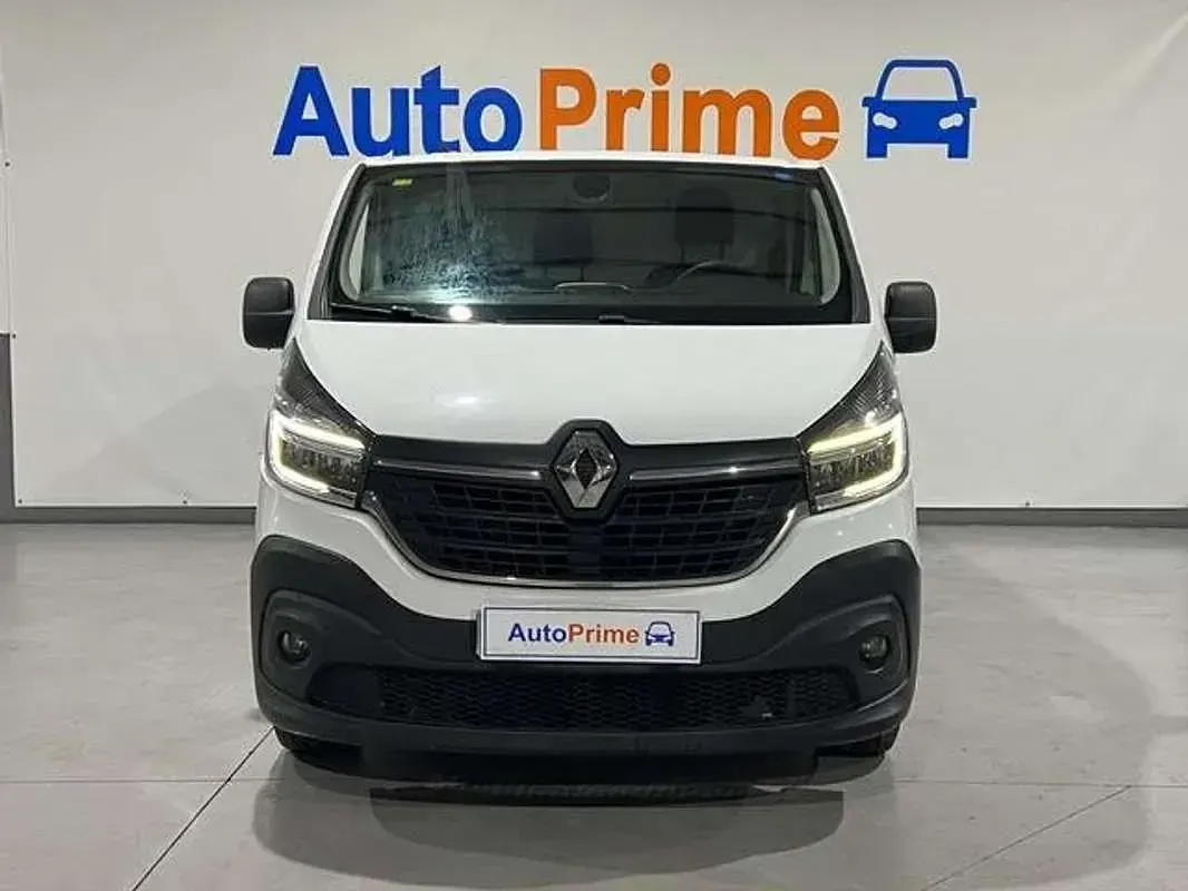 Usado Renault Trafic 170 CV (125 kW) 2019 Blanco Monovolumen