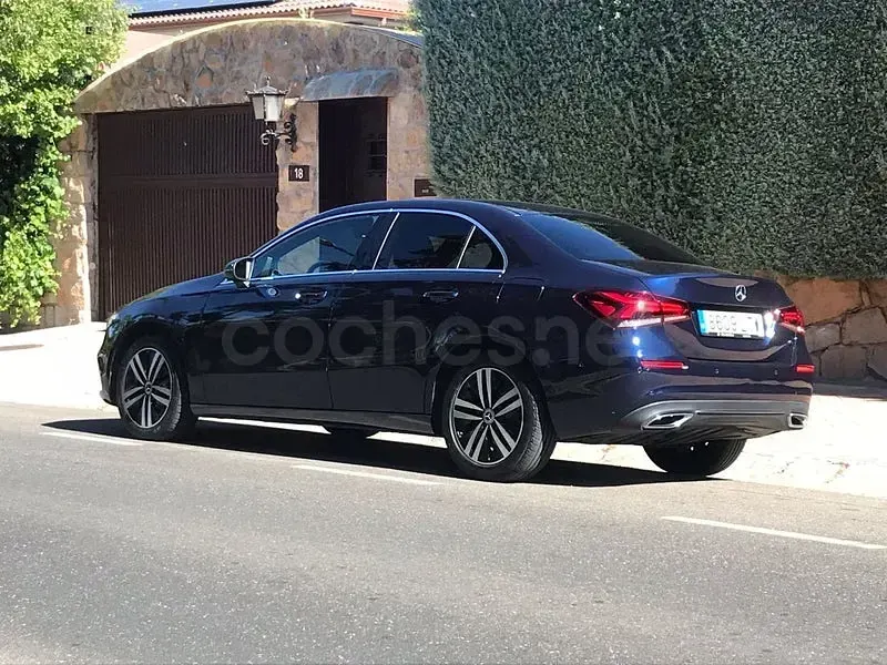 Usado Mercedes A250 218 CV (160 kW) 2021 Azul Berlina