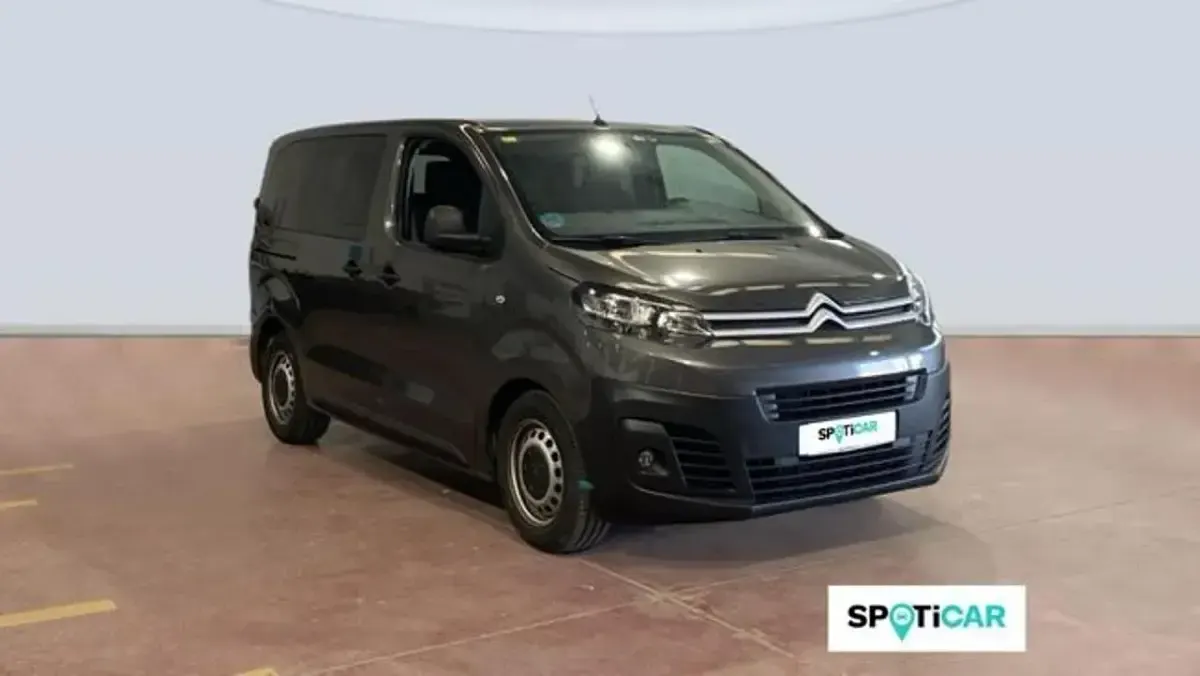 Usado Citroën Jumpy Comfort 120 CV (88 kW) 2020 Gris Monovolumen
