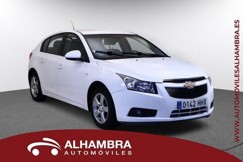 Usado Chevrolet Cruze LS 124 CV (91 kW) 2012 Blanco Berlina