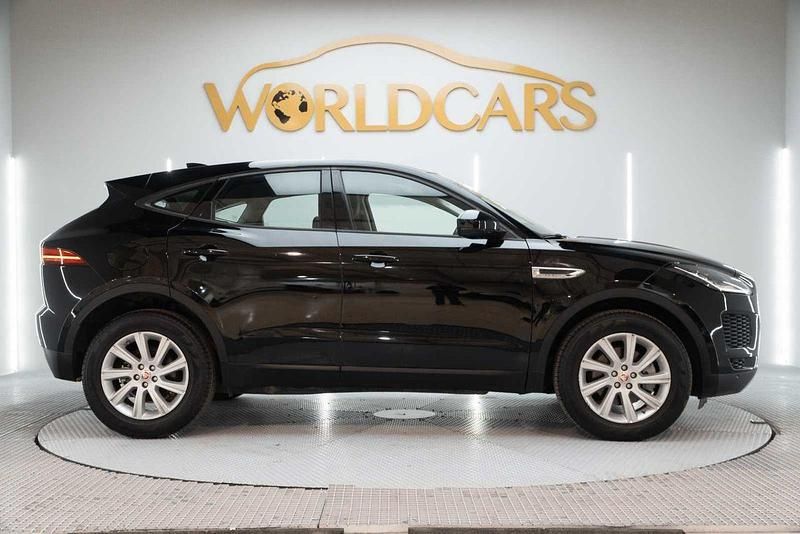 Usado Jaguar E-Pace 150 CV (110 kW) 2019 Negro SUV