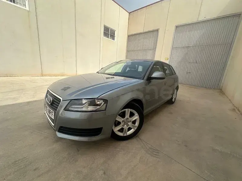Usado Audi A3 Ambiente 140 CV (102 kW) 2008 Verde Utilitario