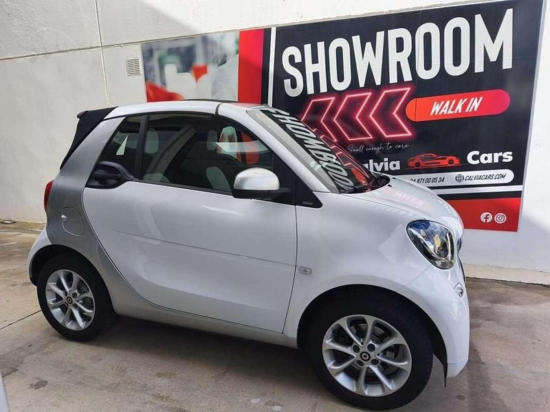 Usado Smart ForTwo Cabrio Passion 71 CV (52 kW) 2019 Blanco Descapotable