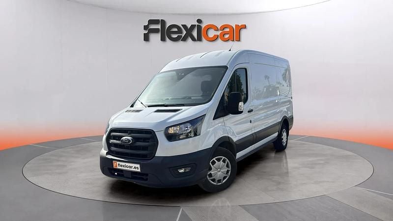 Usado Ford Transit 131 CV (96 kW) 2023 Blanco Berlina