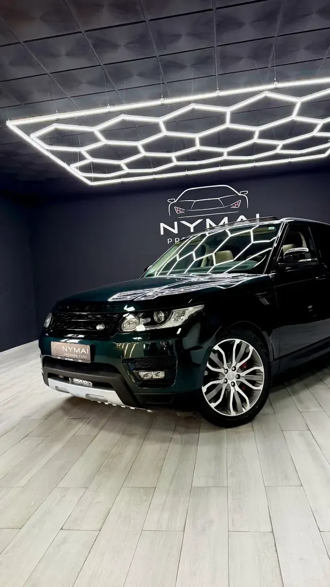 Usado Land Rover Range Rover HSE Dynamic 510 CV (375 kW) 2015 Verde SUV