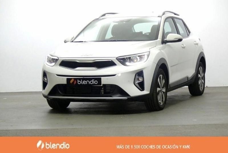 Blanco Usado 2022 Kia Stonic SUV | 19.990 € - Imagen 1/4