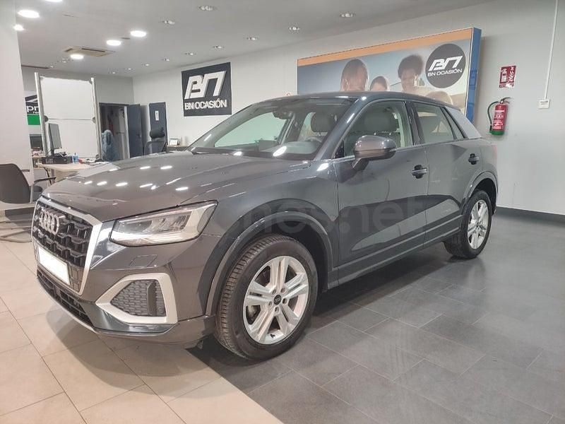 Usado Audi Q2 Advanced Plus 116 CV (85 kW) 2023 Gris / plata SUV