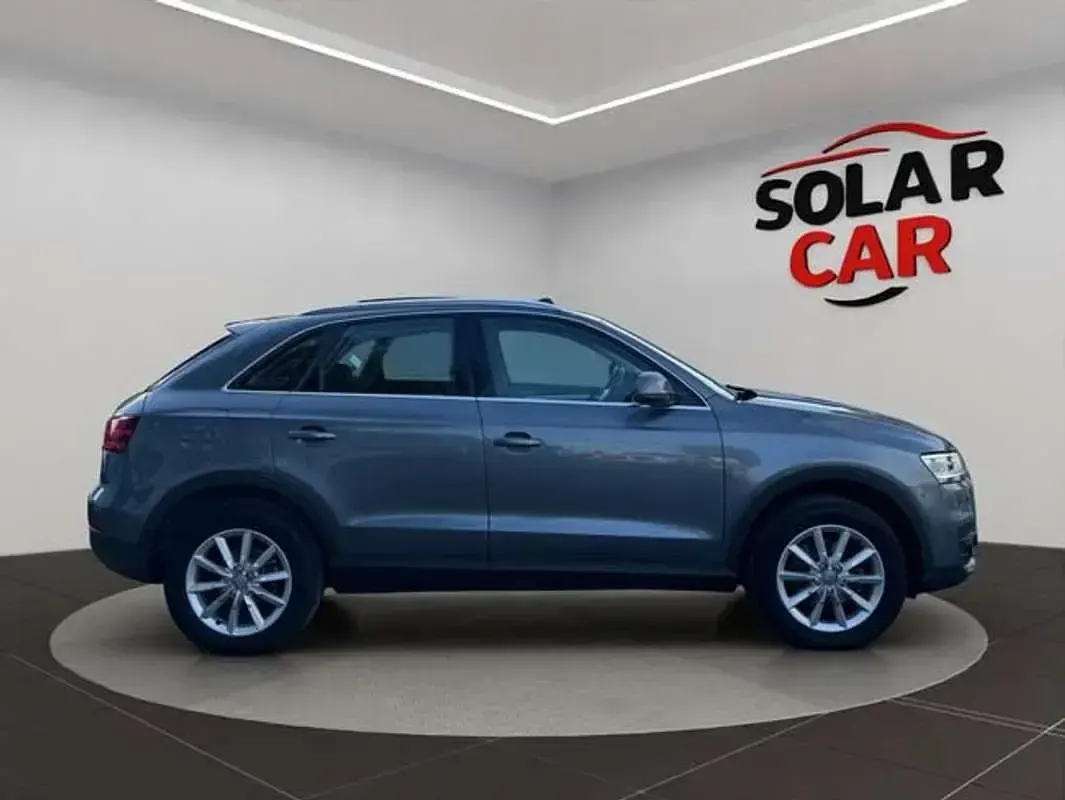 Usado Audi Q3 Ambition 140 CV (102 kW) 2013 Gris SUV