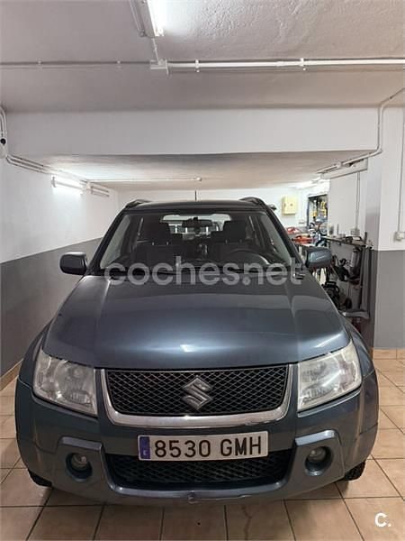 Usado Suzuki Grand Vitara 129 CV (94 kW) 2009 Gris / plata SUV