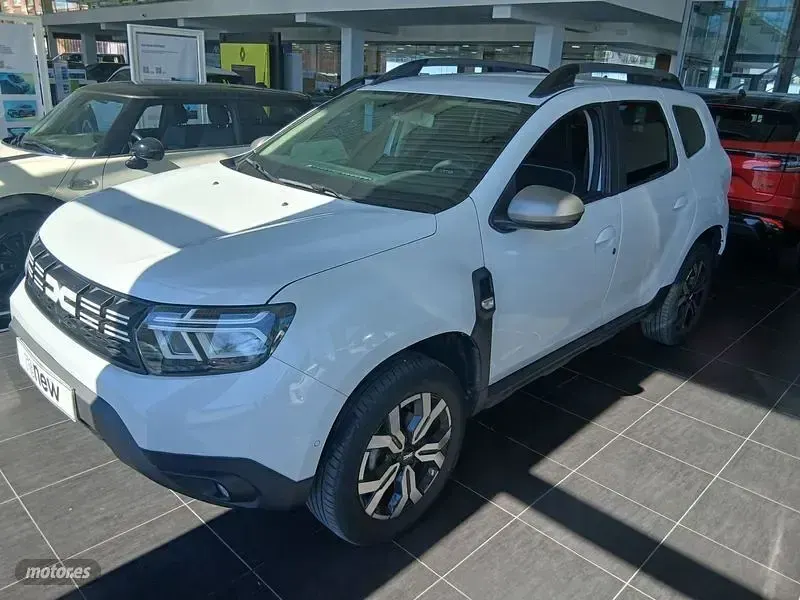 Usado Dacia Duster Journey 130 CV (95 kW) 2023 Blanco SUV