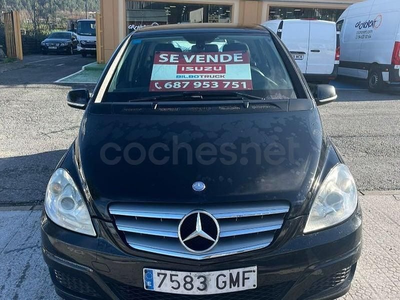 Usado Mercedes B180 109 CV (80 kW) 2009 Negro Monovolumen