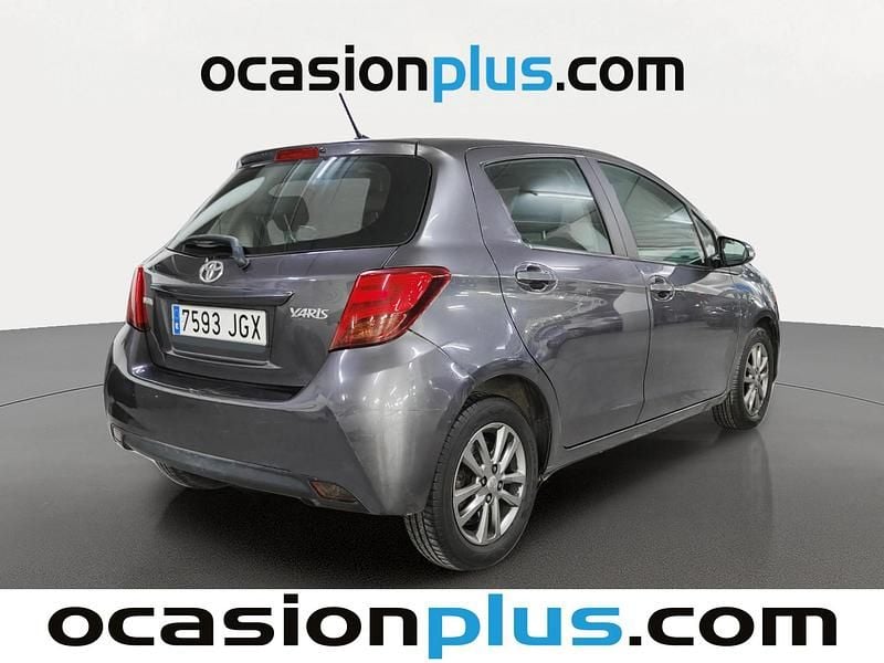 Usado Toyota Yaris Active 90 CV (66 kW) 2015 Gris Utilitario
