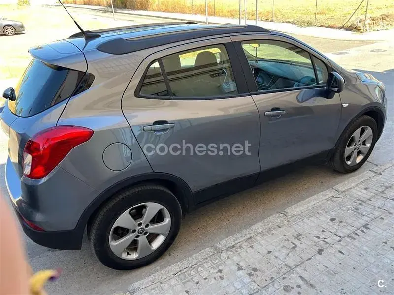 Usado Opel Mokka X Selective 136 CV (100 kW) 2017 Gris / plata SUV