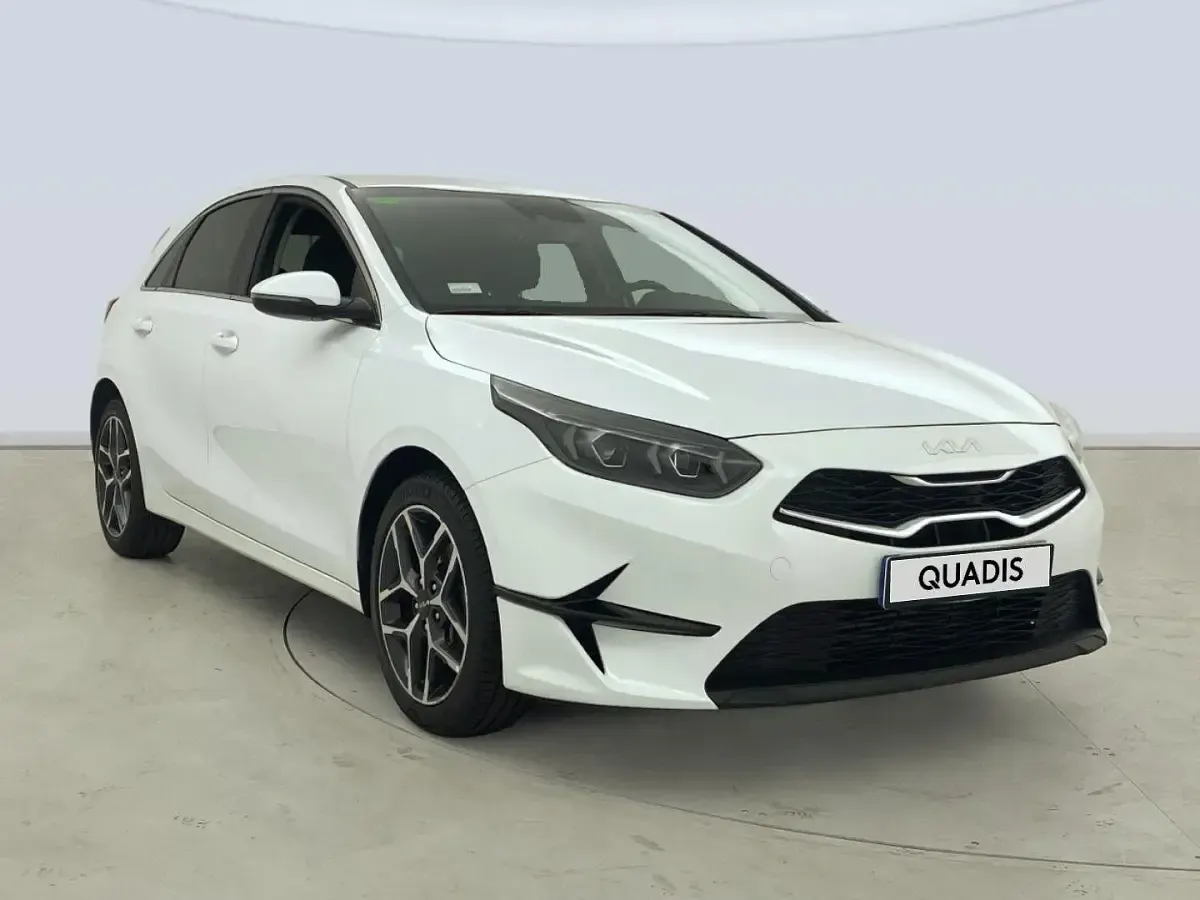 Usado Kia Ceed 101 CV (74 kW) 2022 Blanco Utilitario
