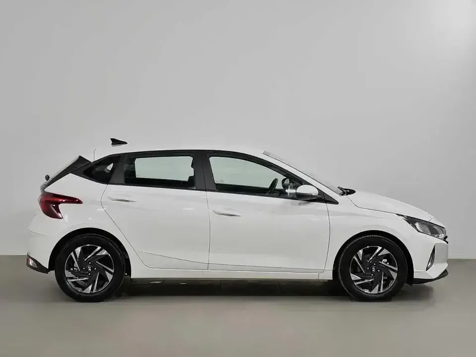Usado Hyundai i20 100 CV (73 kW) 2023 Otro Utilitario