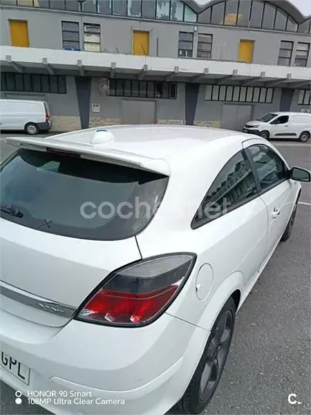 Usado Opel Astra GTC 110 CV (80 kW) 2009 Blanco Berlina
