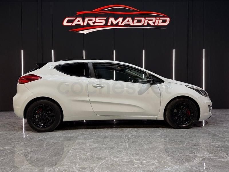 Usado Kia ProCeed 110 CV (80 kW) 2013 Blanco Utilitario