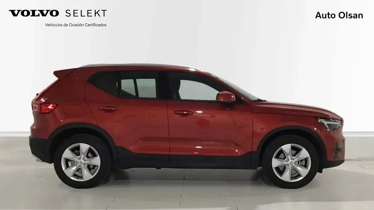 Usado Volvo XC40 Core 163 CV (119 kW) 2022 Rojo SUV