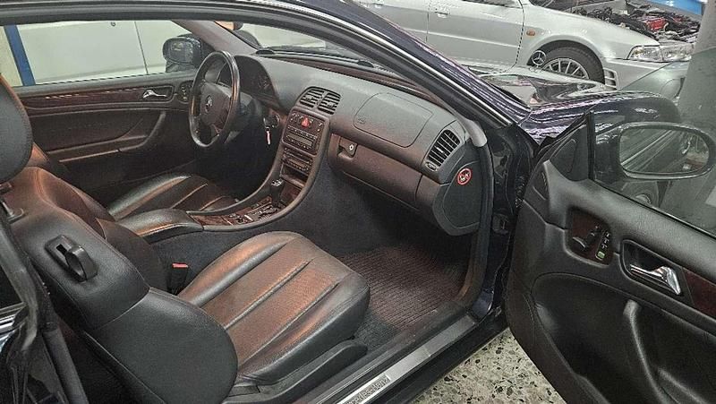Usado Mercedes CLK200 Elegance 218 CV (160 kW) 1998 Azul Coupe