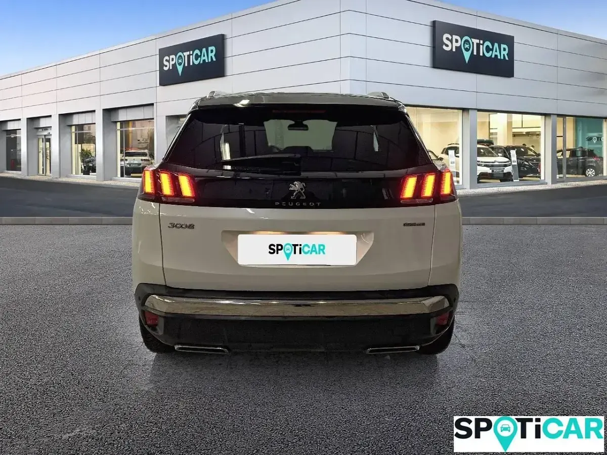 Usado Peugeot 3008 GT-line 130 CV (95 kW) 2020 Blanco SUV