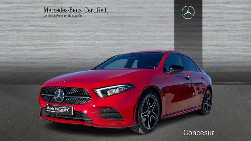 Usado Mercedes A200 156 CV (114 kW) 2019 Rojo Utilitario