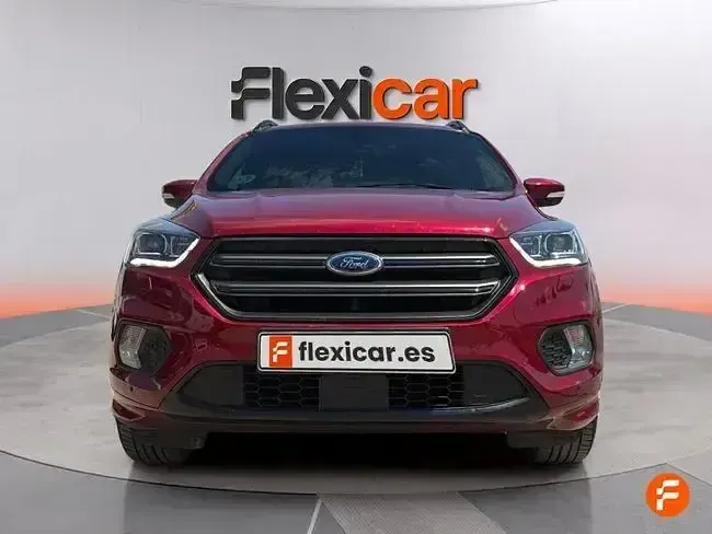 Usado Ford Kuga ST-Line 150 CV (110 kW) 2019 Rojo SUV
