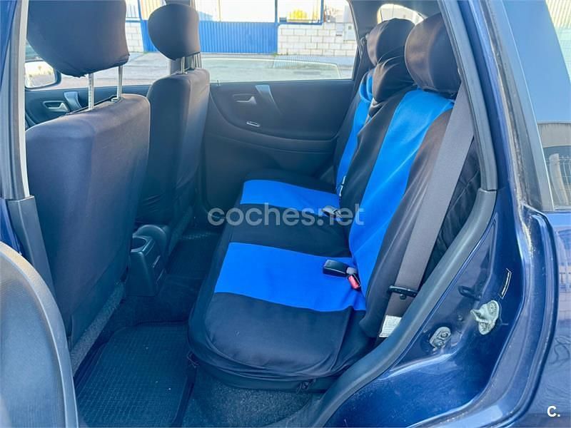 Usado Suzuki Liana 90 CV (66 kW) 2005 Azul Berlina