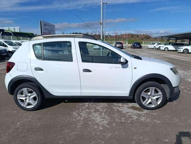 Brugt Dacia Sandero Stepway 90 HK (66 kW) 2015 Hvid Hatchback