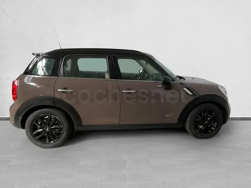 Usado Mini Cooper S Countryman 184 CV (135 kW) 2011 Marrón SUV