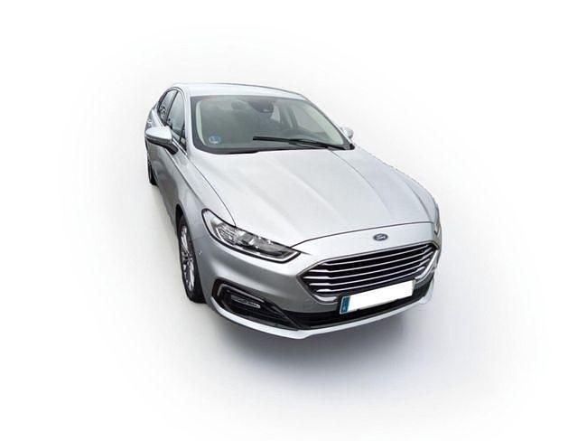 Usado Ford Mondeo Titanium 188 CV (138 kW) 2021 Gris Berlina