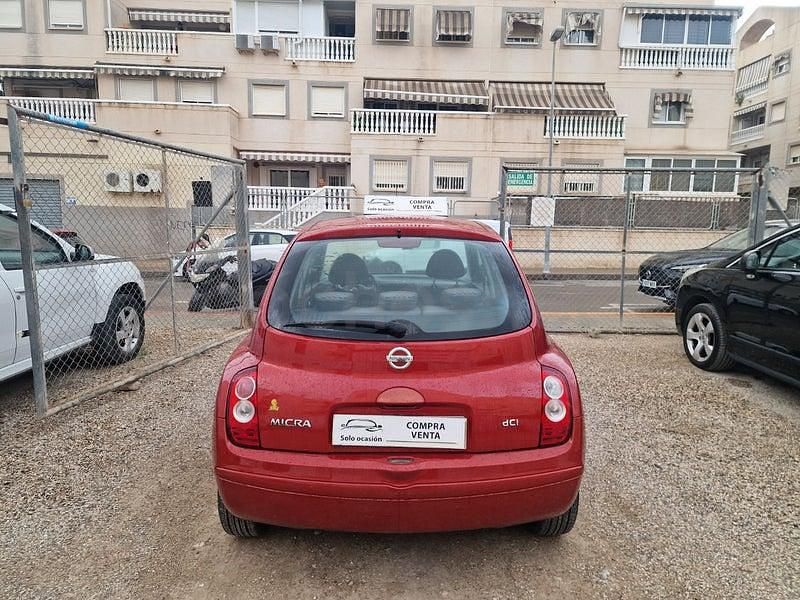 Usado Nissan Micra Acenta 86 CV (63 kW) 2006 Rojo Berlina