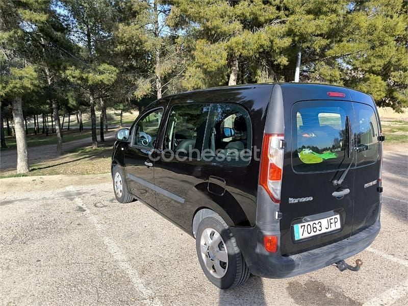 Usado Renault Kangoo 90 CV (66 kW) 2015 Negro Monovolumen