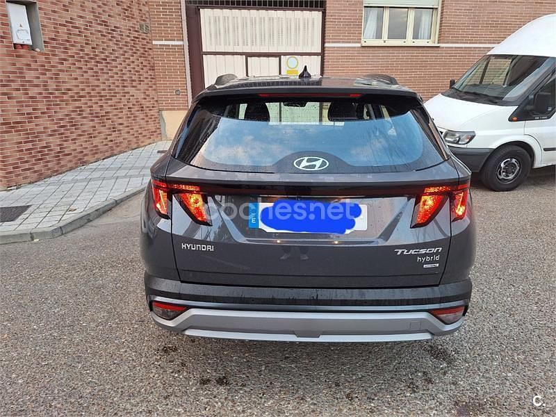 Usado Hyundai Tucson 136 CV (100 kW) 2025 Gris / plata SUV