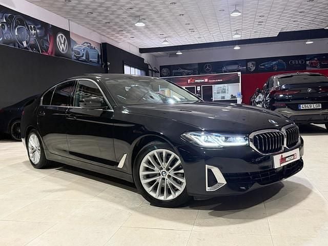 Usado BMW 520 Comfort Edition 190 CV (139 kW) 2022 Negro Berlina