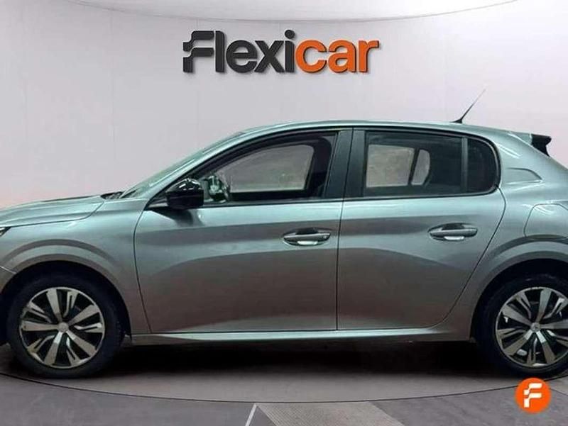 Usado Peugeot 208 Active 102 CV (75 kW) 2023 Gris Utilitario