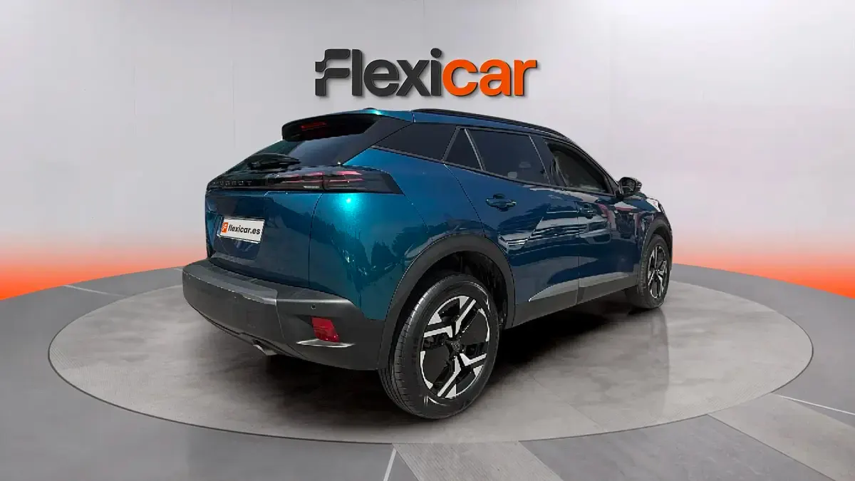 Usado Peugeot 2008 Allure 101 CV (74 kW) 2025 Azul SUV