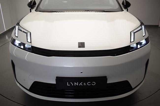 Usado Lynk & Co 08 349 CV (256 kW) 2026 Blanco SUV
