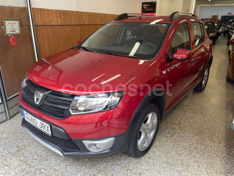 Rojo Usado 2016 Dacia Sandero Stepway Utilitario | 8490 € (Precio justo) - Imagen 1/4