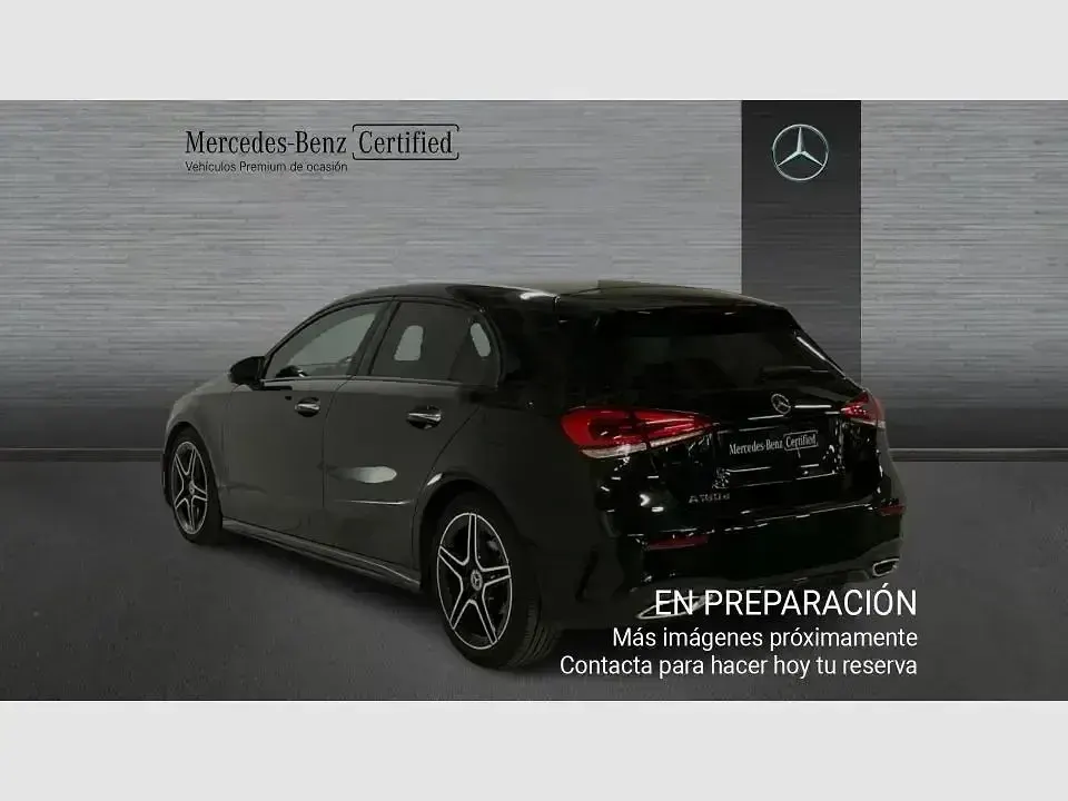 Usado Mercedes A180 116 CV (85 kW) 2022 Negro Berlina