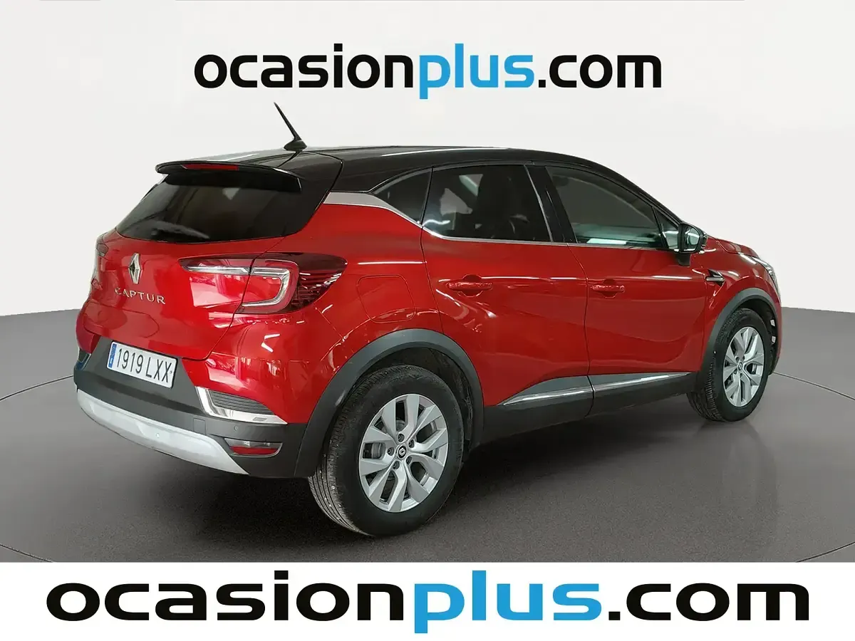 Usado Renault Captur Zen 90 CV (66 kW) 2022 Rojo SUV