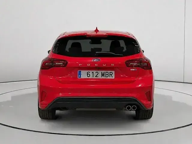Usado Ford Focus ST-Line 125 CV (91 kW) 2022 Rojo