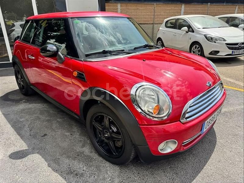 Usado Mini ONE 95 CV (69 kW) 2008 Rojo Utilitario