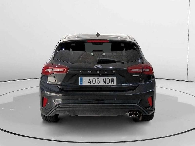 Usado Ford Focus ST-Line 126 CV (92 kW) 2023 Negro Utilitario