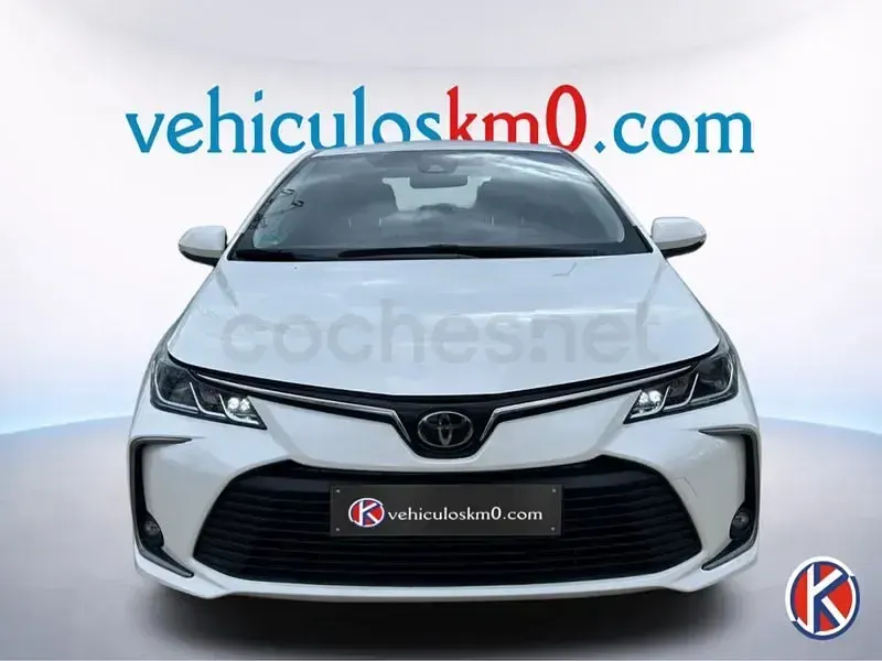 Usado Toyota Corolla Active 140 CV (102 kW) 2023 Blanco Berlina