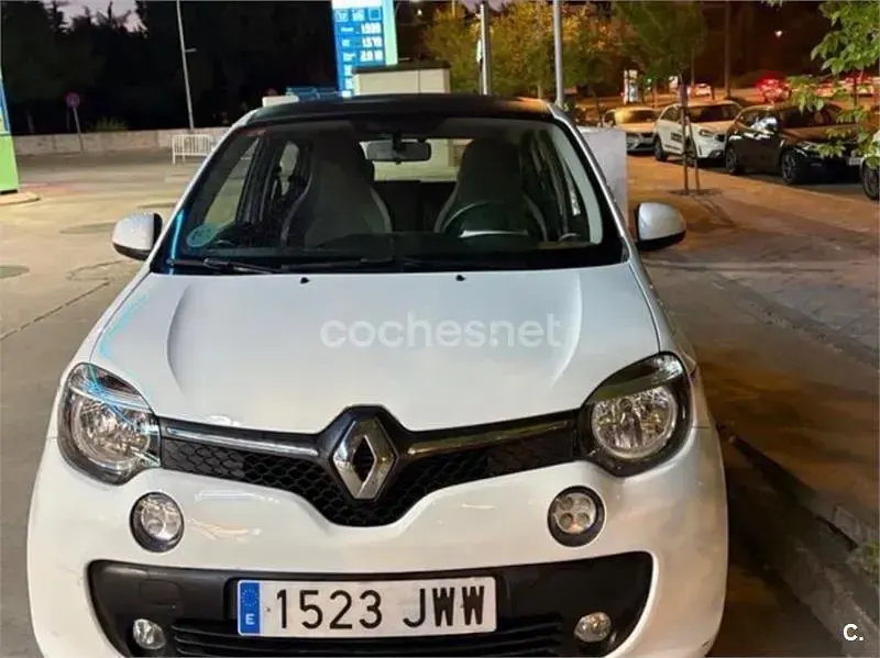 Usado Renault Twingo Zen 90 CV (66 kW) 2017 Blanco Utilitario