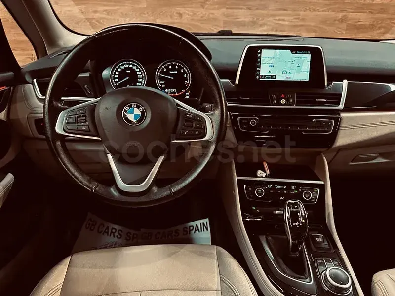 Usado BMW 218 136 CV (100 kW) 2021 Gris / plata Familiar