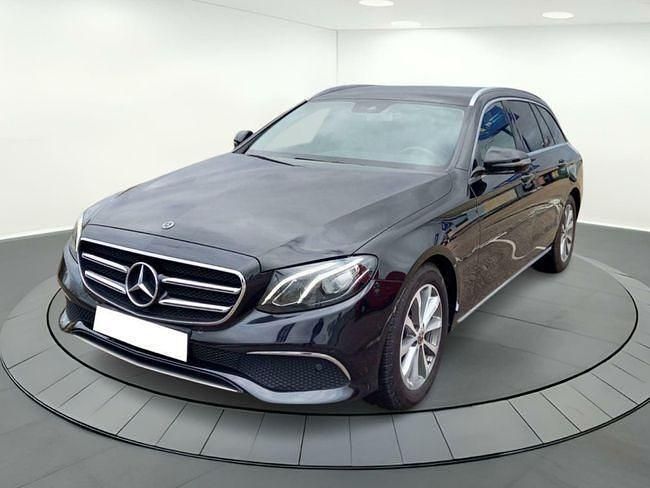 Negr0 Usado 2019 Mercedes 200 Business Familiar | 25.990 € (Buen precio) - Imagen 1/4
